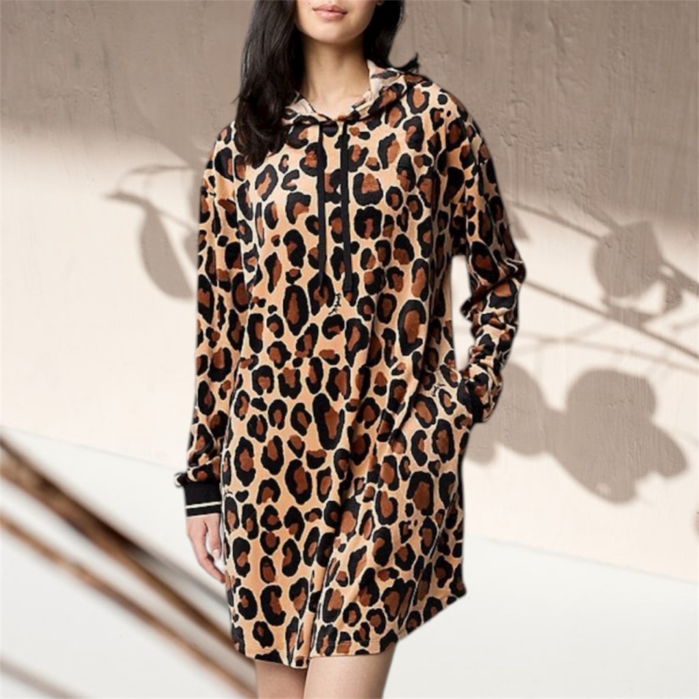 🆕 Simply Vera Vera Wang Plus Size Velour L/S Leopard Hooded Sleep Shirt 2Xl